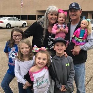 Meet your Posher, Debbie